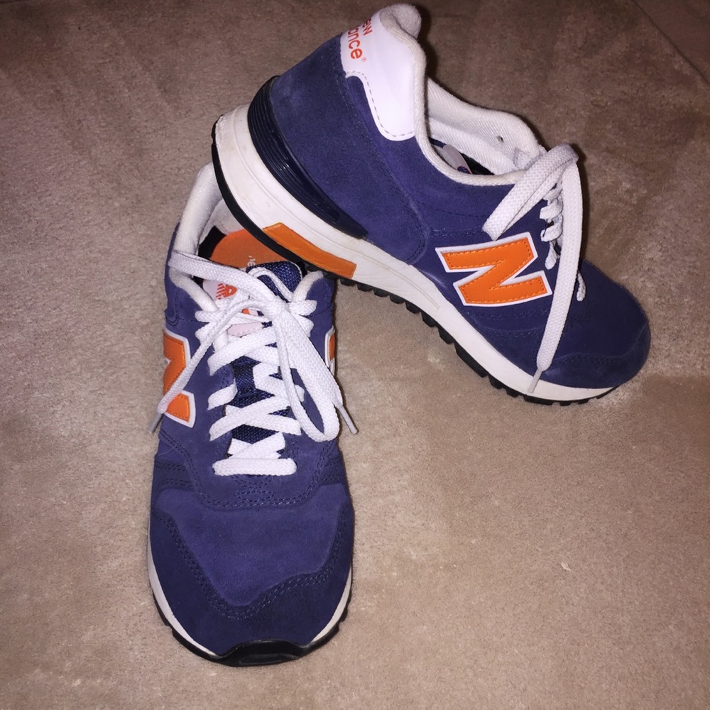 NEW BALANCE SHOES